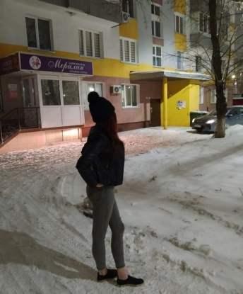 Нежная и страстная, я умею превратить грезы в реальность.
Шикарные формы и способность угадывать желания - вот мои сильные стороны.
Умею использовать руки и губы, чтобы доставить незабываемое наслаждение.
Ну и конечно, фото в моем профиле подтверждают мою реальность и безукоризненную привлекательность.
Так что, дорогие господа, если вы находитесь в Москве и ищете незабываемое удовольствие, я здесь, чтобы сделать ваше время в Москве по-настоящему особенным. 🌹 Лидия